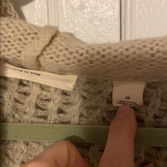 Sleeping on Snow Lodge Long Cardigan - Picture 3 of 4